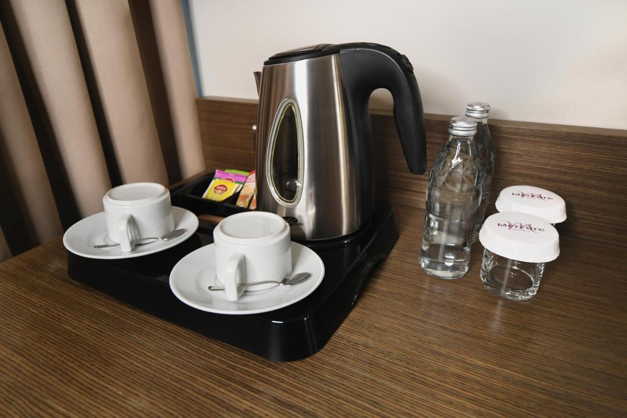 Mercure Istanbul West Hotel & Convention Center Buitenkant foto