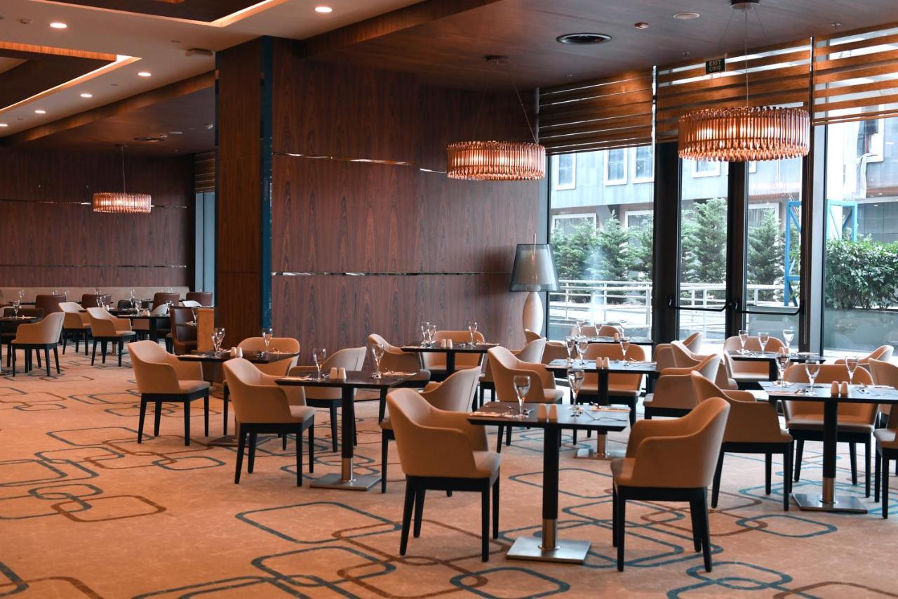 Mercure Istanbul West Hotel & Convention Center Buitenkant foto
