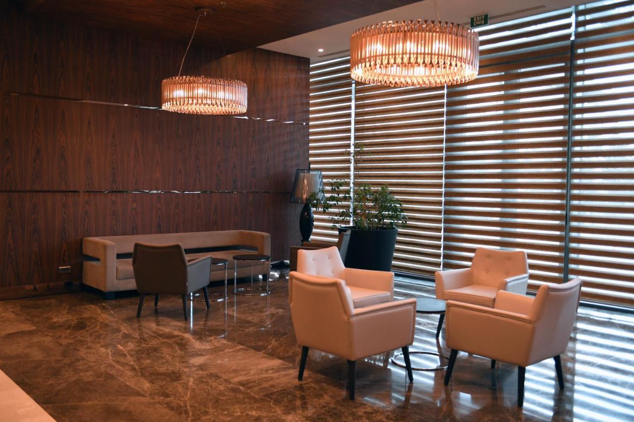 Mercure Istanbul West Hotel & Convention Center Buitenkant foto
